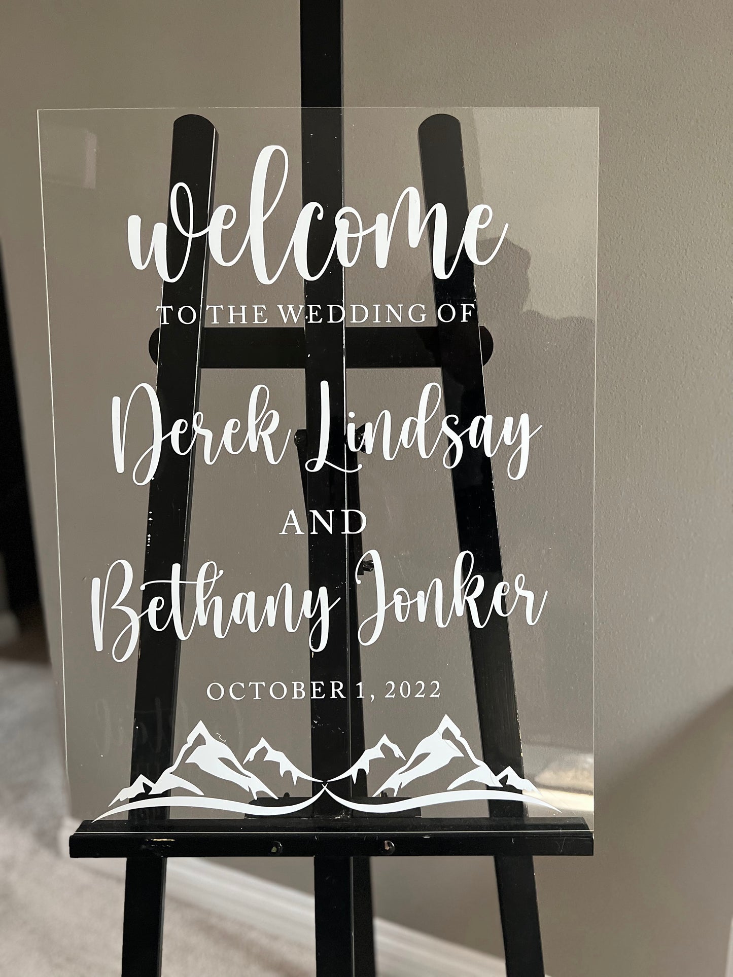 Clear Welcome Sign